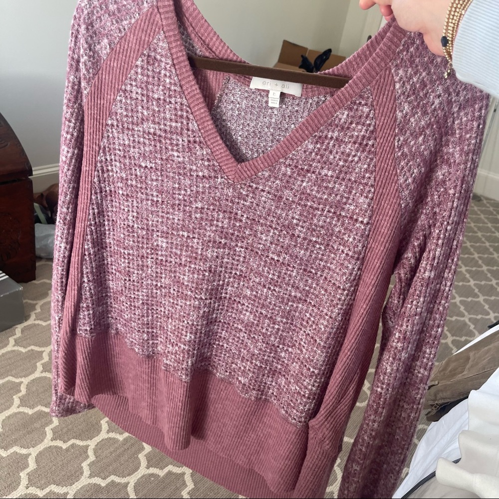 Eri + Ali V-Neck Sweater, Size L